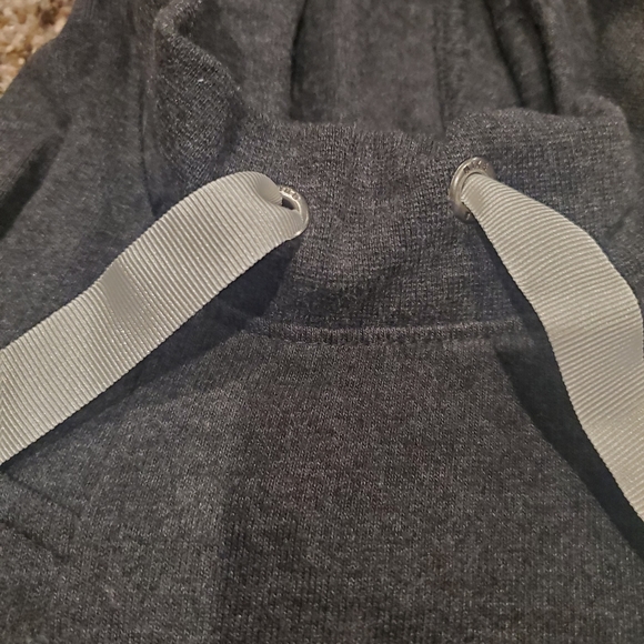 Nike Women's Lightweight Gray Sweatshirt Large - Picture 3 of 5